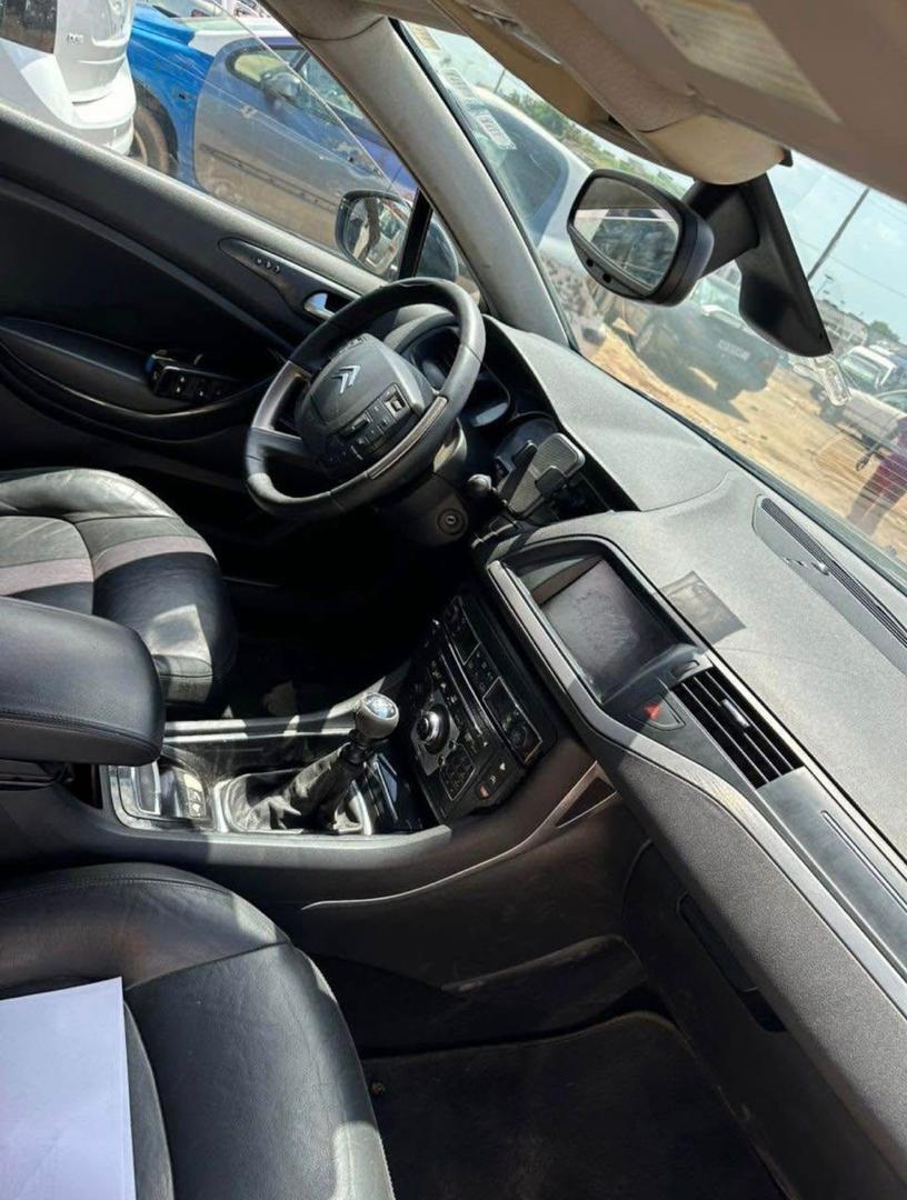 Hyundai Santa Fe Côté
